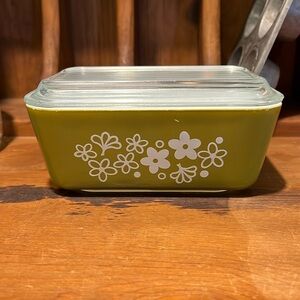 Pyrex Spring Blossom Fridgie